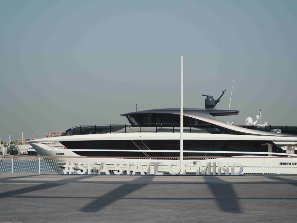 How to Plan a Fishing Trip with a Luxury Yacht in Dubai?